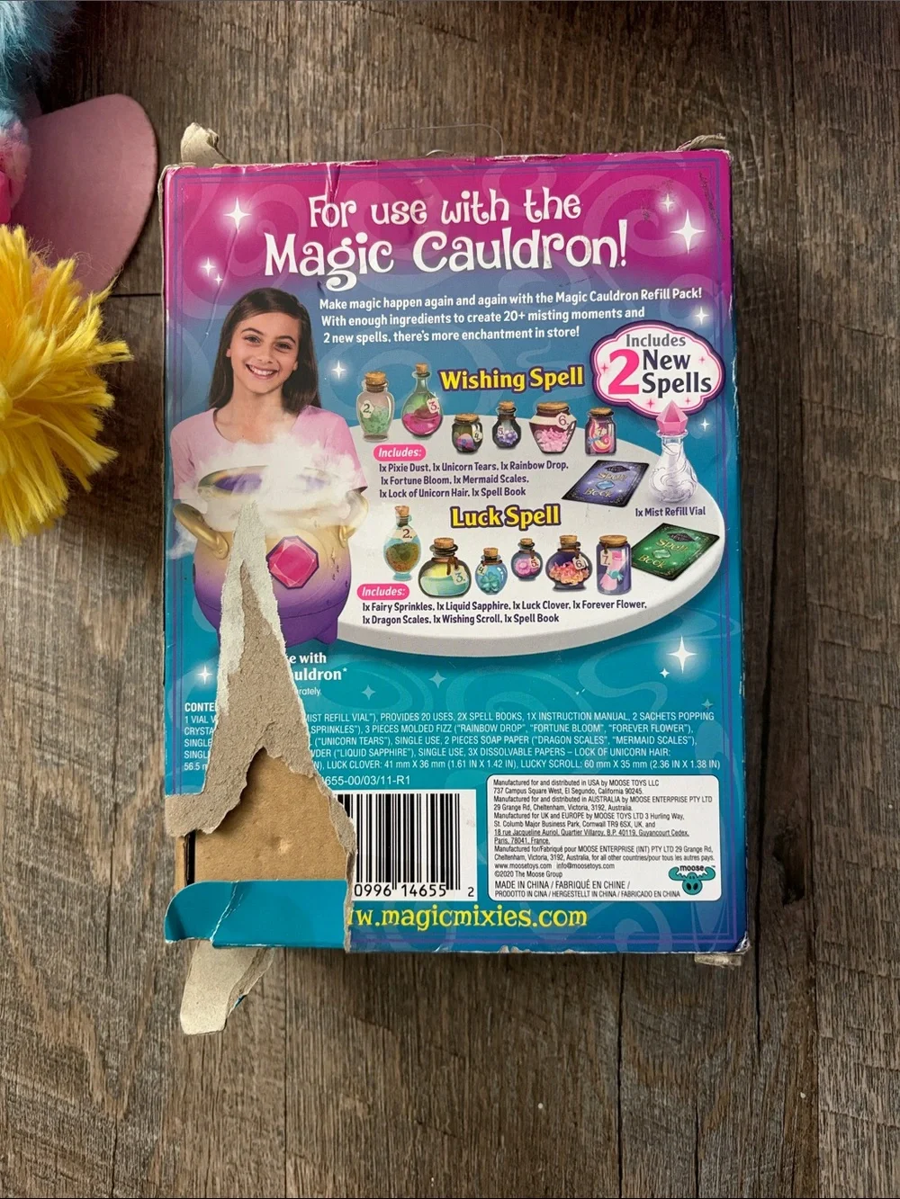Magic Cauldron Playset with Pink and Mint Accessories